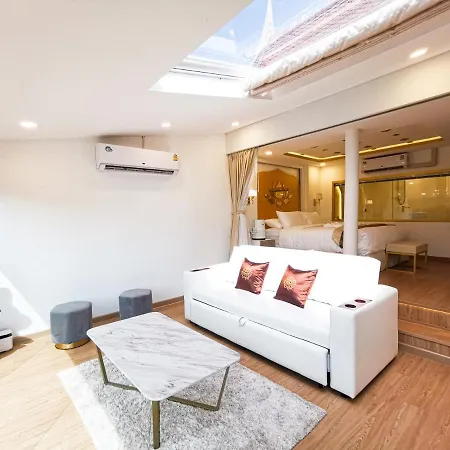 One Dhatu Ayutthaya Premium Homestay Exterior photo