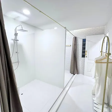 One Dhatu Ayutthaya Premium Homestay Exterior photo